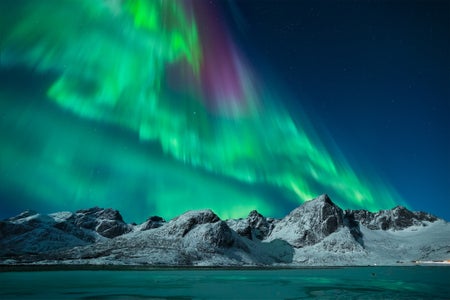https://alphauniverseglobal.media.zestyio.com/Alpha-Universe-16G-Autumn-Schrock-3.jpg?height=300&fit=bounds