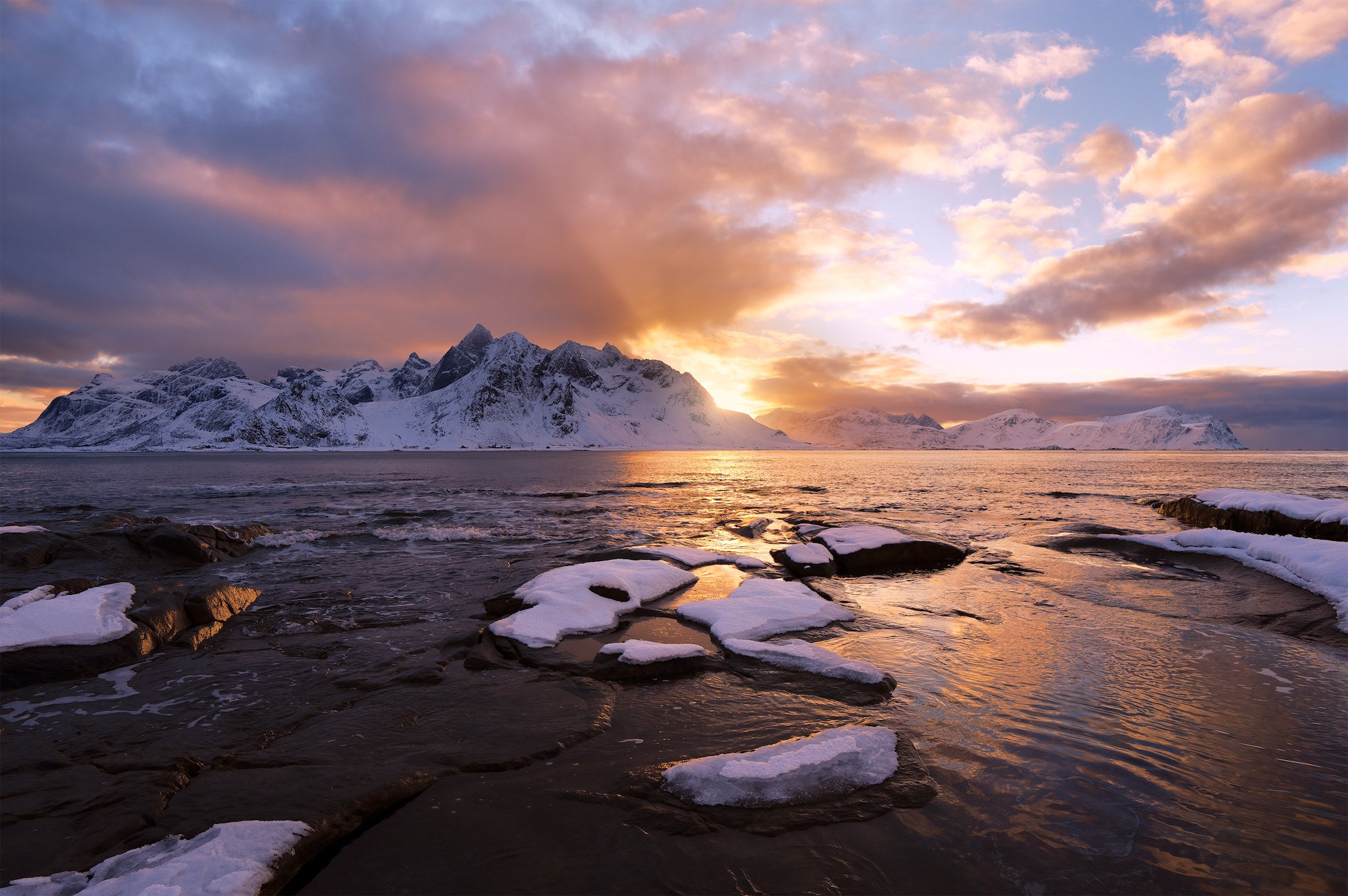 Sony 16mm f/1.8 G: See The First Shots Taken With The New Ultra