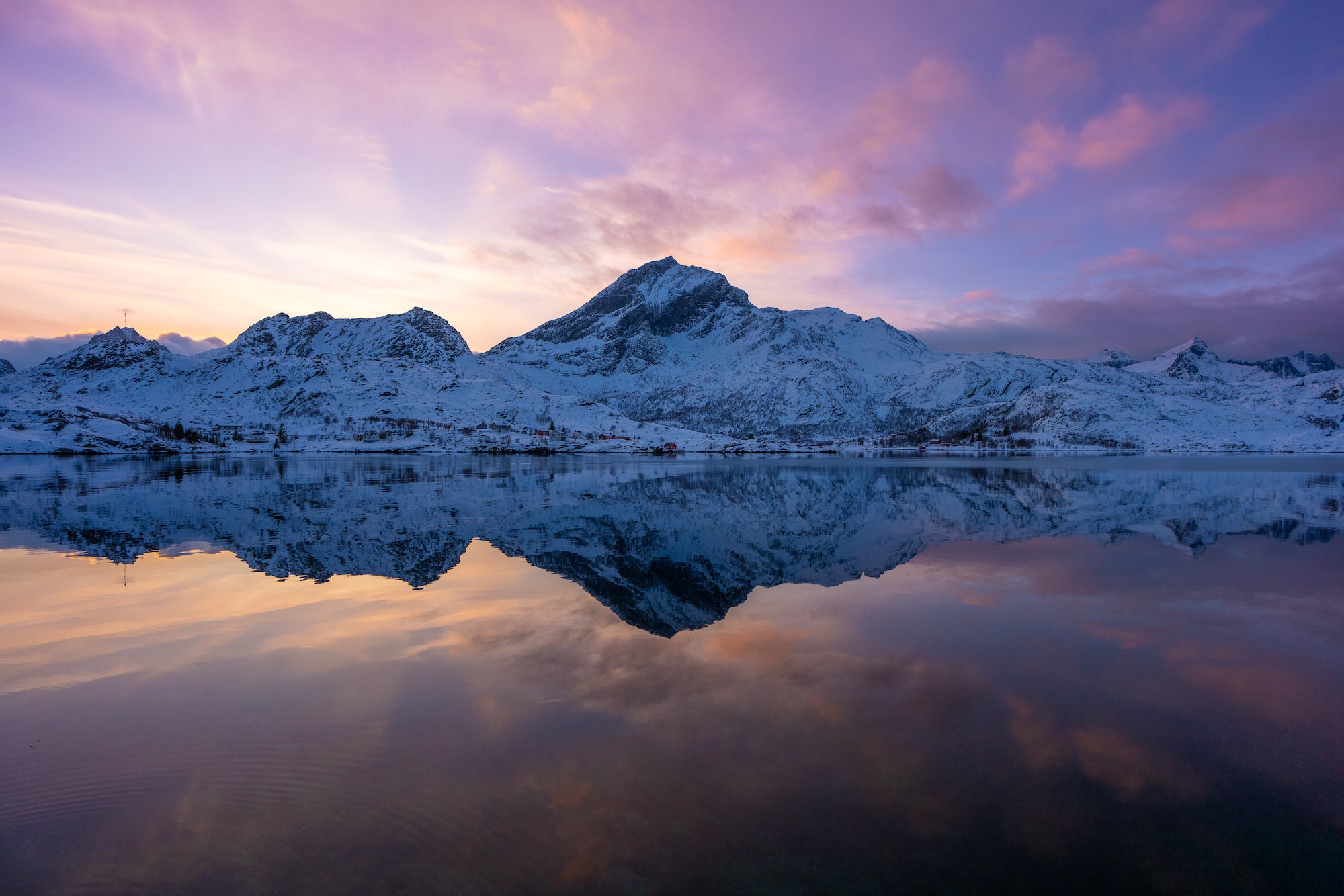 Sony 16mm f/1.8 G: See The First Shots Taken With The New Ultra