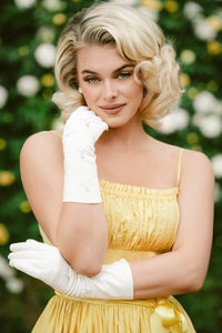 https://alphauniverseglobal.media.zestyio.com/Alpha-Universe-50150-Anita-Sadowska-3.jpg?height=300&fit=bounds