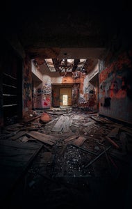 https://alphauniverseglobal.media.zestyio.com/Alpha-Universe-A7RV-Asylum-Drew-Geraci-2.jpeg?height=300&fit=bounds