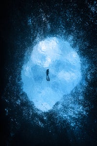 https://alphauniverseglobal.media.zestyio.com/Alpha-Universe-BTS-Benjami-n-Ya-var-Main.JPG?height=300&fit=bounds