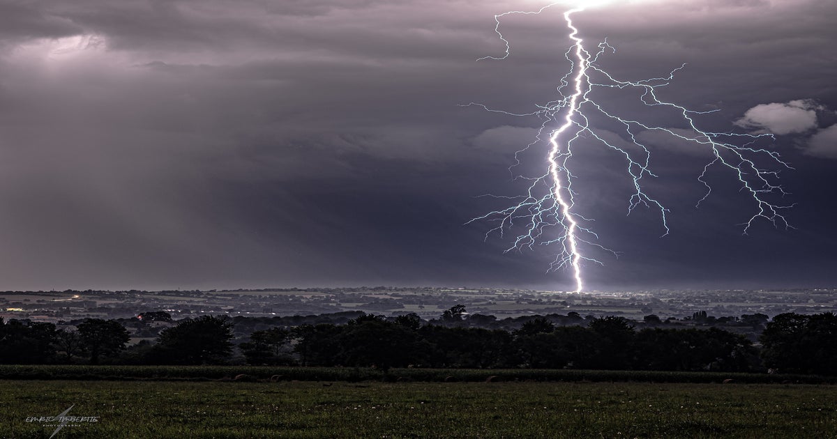 Behind The Shot: See How This Storm Chaser Photographs Lightning | Sony |  Alpha Universe