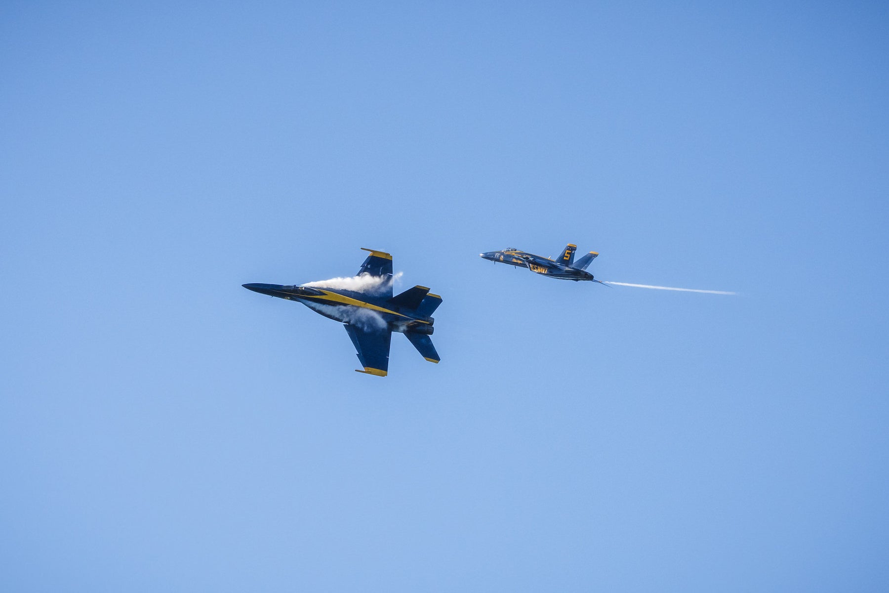 https://alphauniverseglobal.media.zestyio.com/Alpha-Universe-BTS-Fleet-Week-Andrew-Eggers-1.jpg?height=1200&fit=bounds