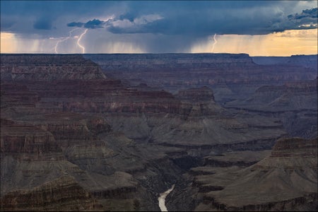 https://alphauniverseglobal.media.zestyio.com/Alpha-Universe-BTS-Gary-Hart-Grand-Canyon-Lightning-1.jpg?height=300&fit=bounds