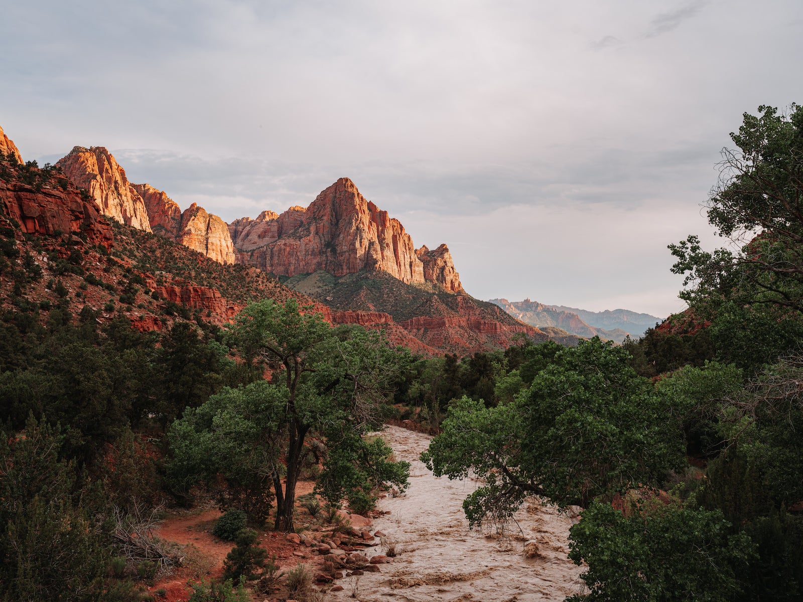 https://alphauniverseglobal.media.zestyio.com/Alpha-Universe-BTS-Matt-Matkin-Watchman-at-Sunset.jpg?height=1200&fit=bounds