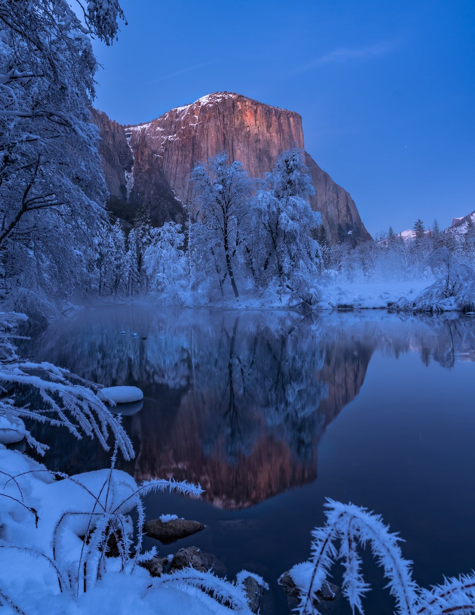 https://alphauniverseglobal.media.zestyio.com/Alpha-Universe-BTS-Prasanna-Pilaka-YosemiteNationalPark_ElCapitan_WinterBluehour.jpg?height=1200&fit=bounds