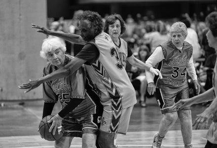 https://alphauniverseglobal.media.zestyio.com/Alpha-Universe-BUR170608SeniorGamesBHMday3_1233bwMR.jpeg?height=300&fit=bounds