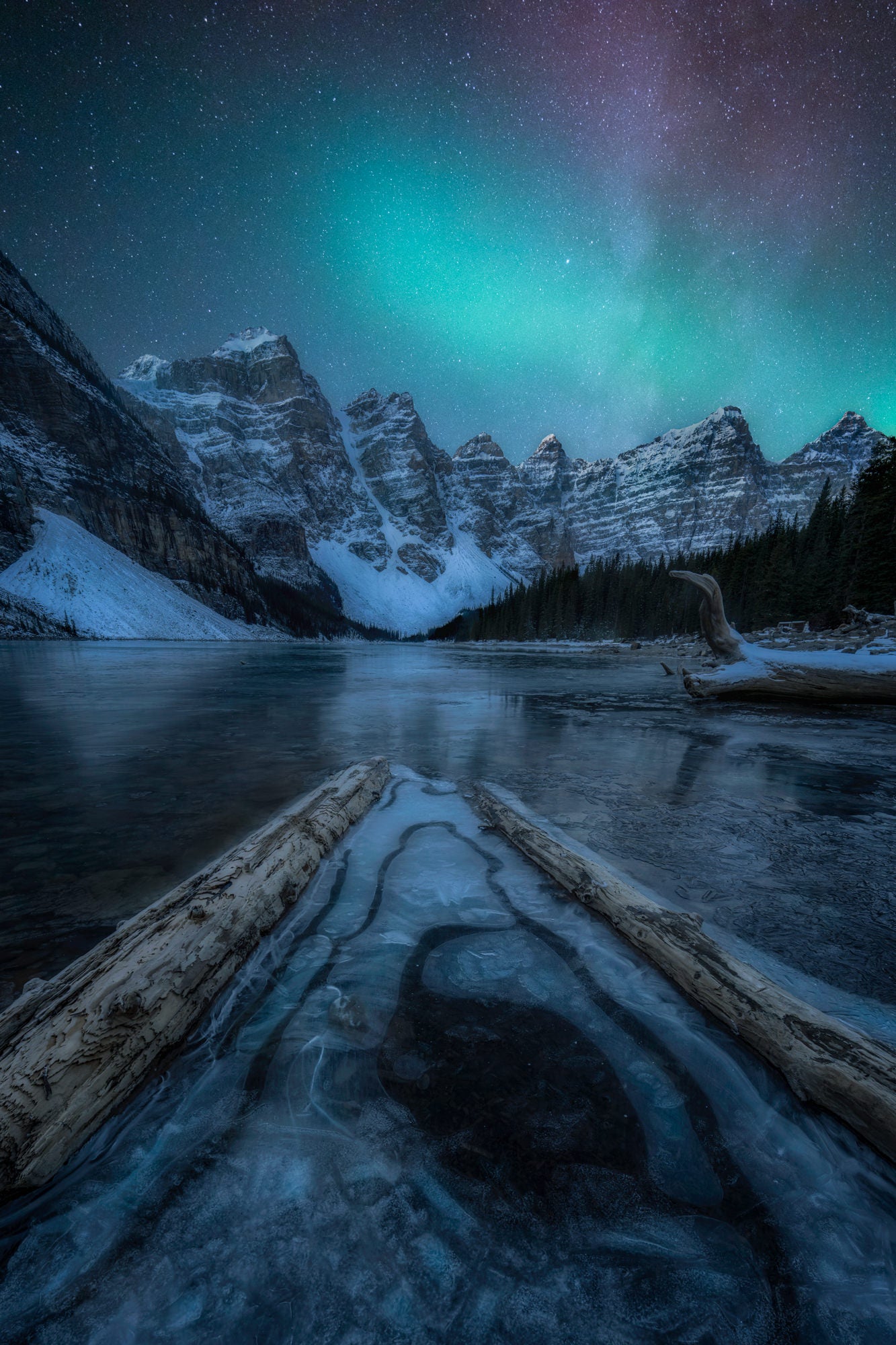 Alpha-Universe-Cold-Weather-Photography-RJR-moraine-aurora-milky-way-logs.jpg