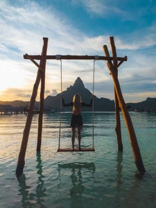 https://alphauniverseglobal.media.zestyio.com/Alpha-Universe-Eric-Rubens-XperiaPROI-6.jpg?height=300&fit=bounds
