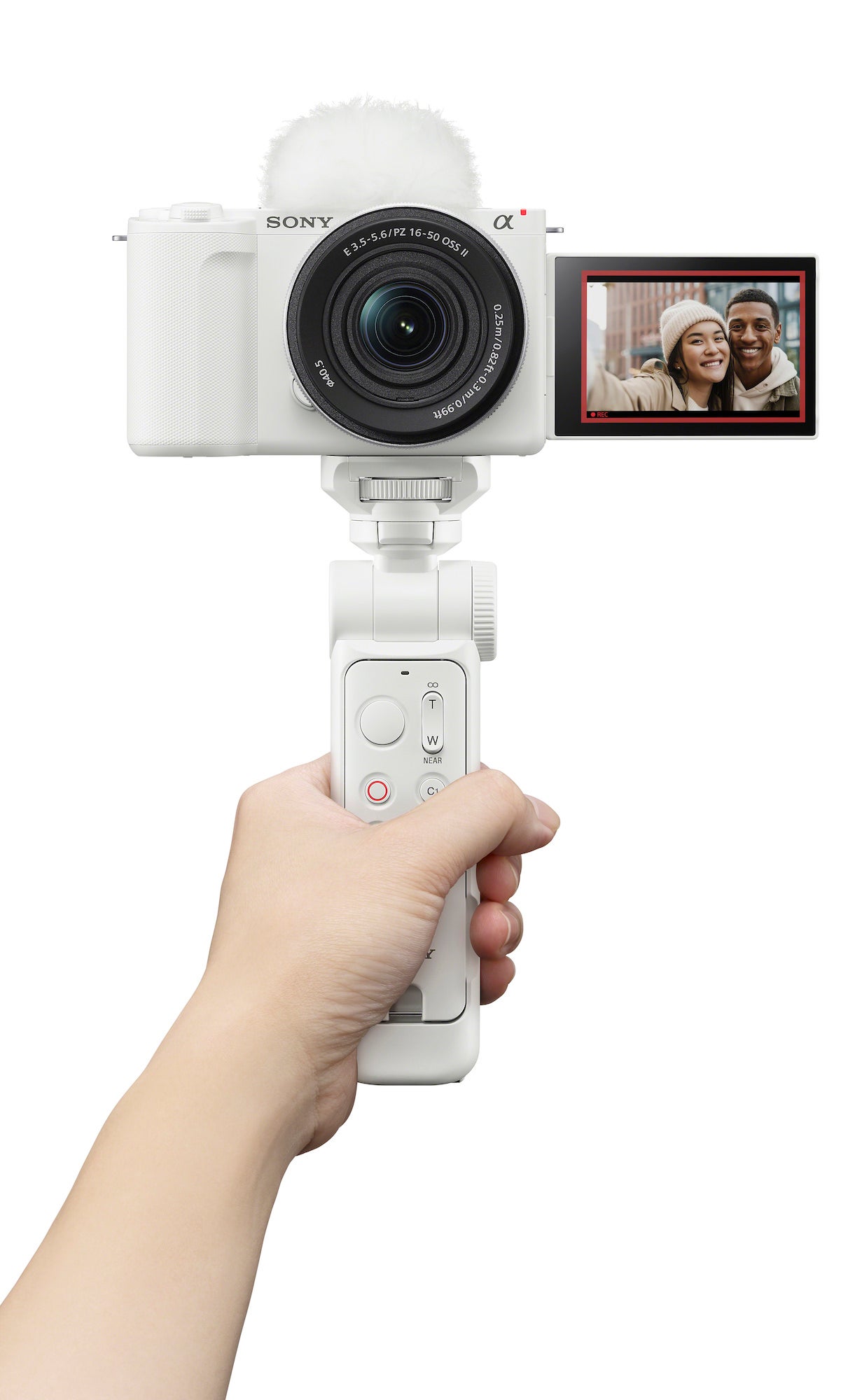 Alpha-Universe-GP-VPT3_ZV-E10M2_SELP16502_seifie_hand_white.jpg