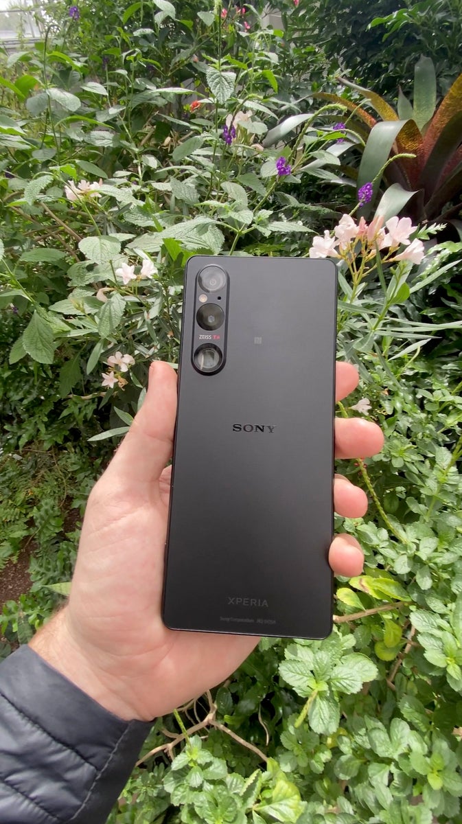 https://alphauniverseglobal.media.zestyio.com/Alpha-Universe-Jason-Frankle-Xperia1V-BTS-1.jpeg?height=1200&fit=bounds
