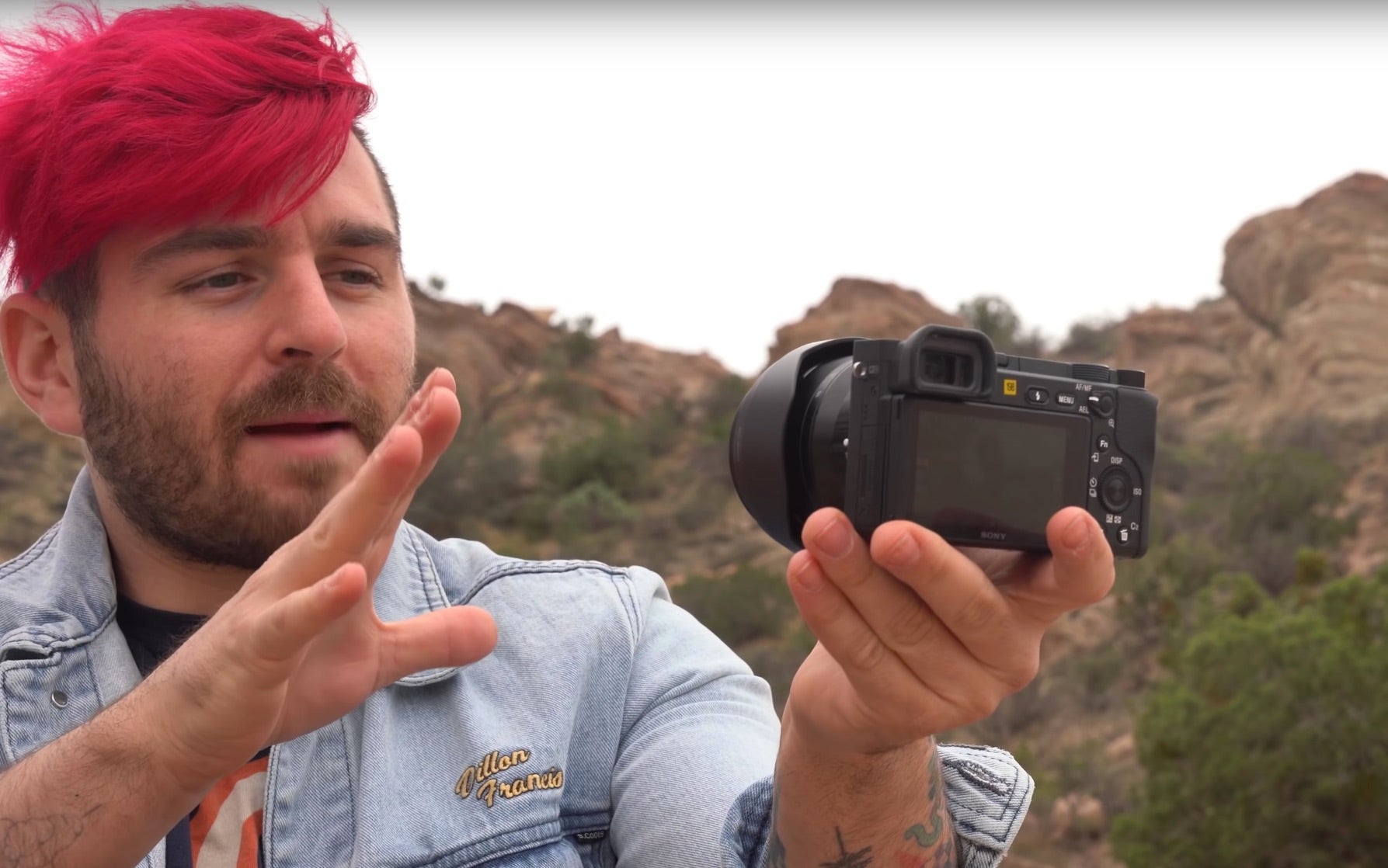 julien solomita vlog camera