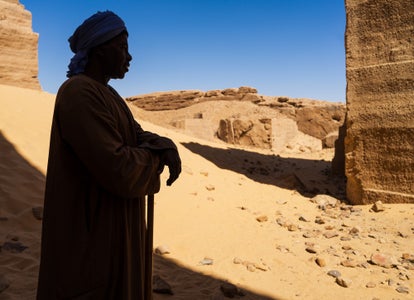 https://alphauniverseglobal.media.zestyio.com/Alpha-Universe-Katrin-Eismann_Egypt_24mm-03.jpg?height=300&fit=bounds