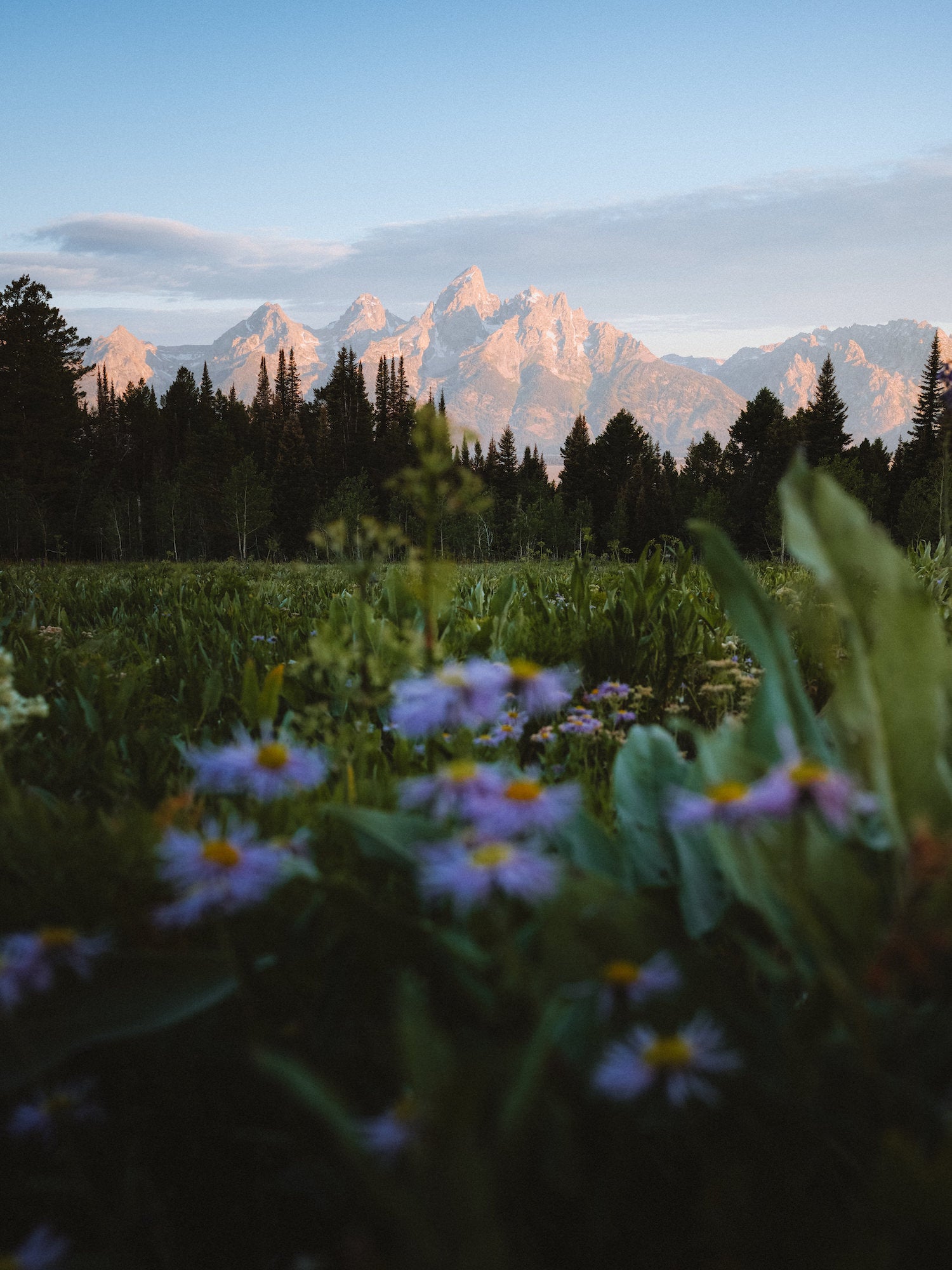 Kyle Meshna captures a landscape with the RX1R III