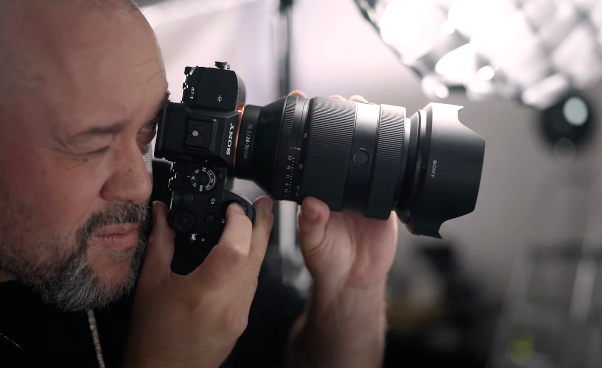 Portrait photographer Miguel Quiles relies on the Sony Alpha 7R V for high-resolution portrait photography