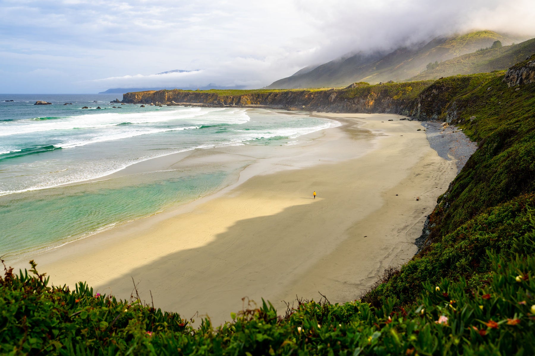 https://alphauniverseglobal.media.zestyio.com/Alpha-Universe-Photo-By-Chris-Burkard-2470GM-8.JPG?height=1200&fit=bounds