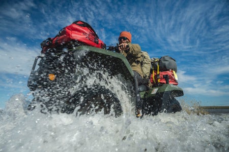 https://alphauniverseglobal.media.zestyio.com/Alpha-Universe-Polar-Passage-Renan-Ozturk-9.jpg?height=300&fit=bounds