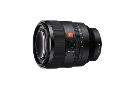 https://alphauniverseglobal.media.zestyio.com/Alpha-Universe-Portrait-Sony-50GMF12.jpg?height=300&fit=bounds