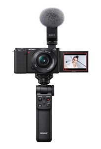 https://alphauniverseglobal.media.zestyio.com/Alpha-Universe-Sony-ECM-B10_ZVE10_SELP1650_selfie_black.jpg?height=300&fit=bounds