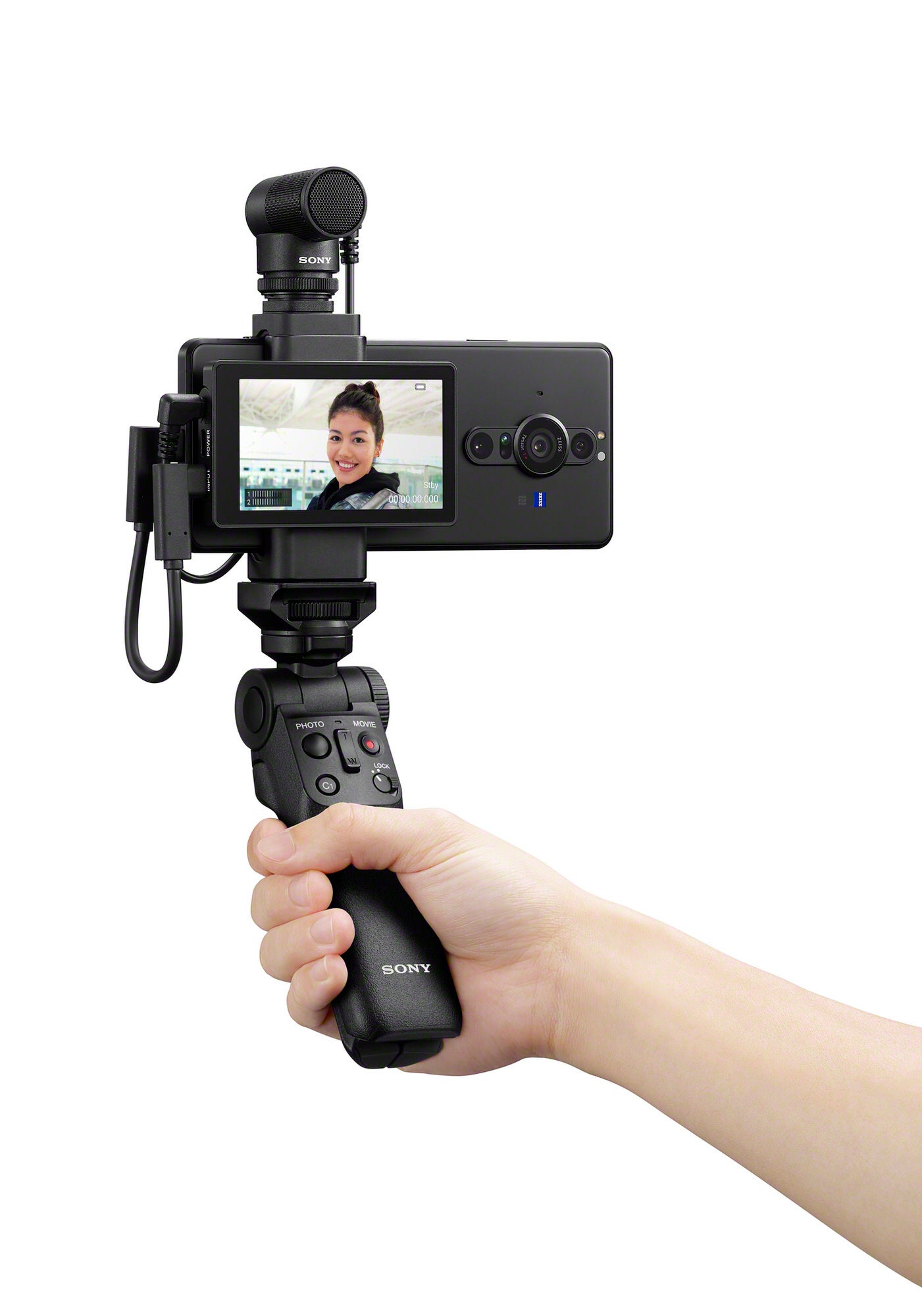 Alpha-Universe-Sony-ECM-G1-mic-ECM-G1-_Xperia_Pro-I_Vlog_XQZ-IV01_onhand_02.jpg