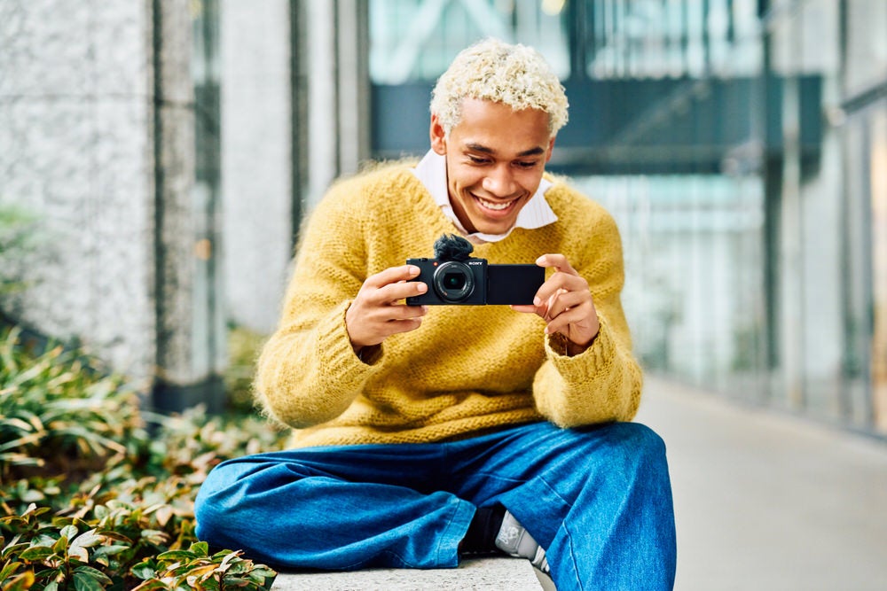 https://alphauniverseglobal.media.zestyio.com/Alpha-Universe-Sony-ZV-1-II-209.jpg?height=1200&fit=bounds