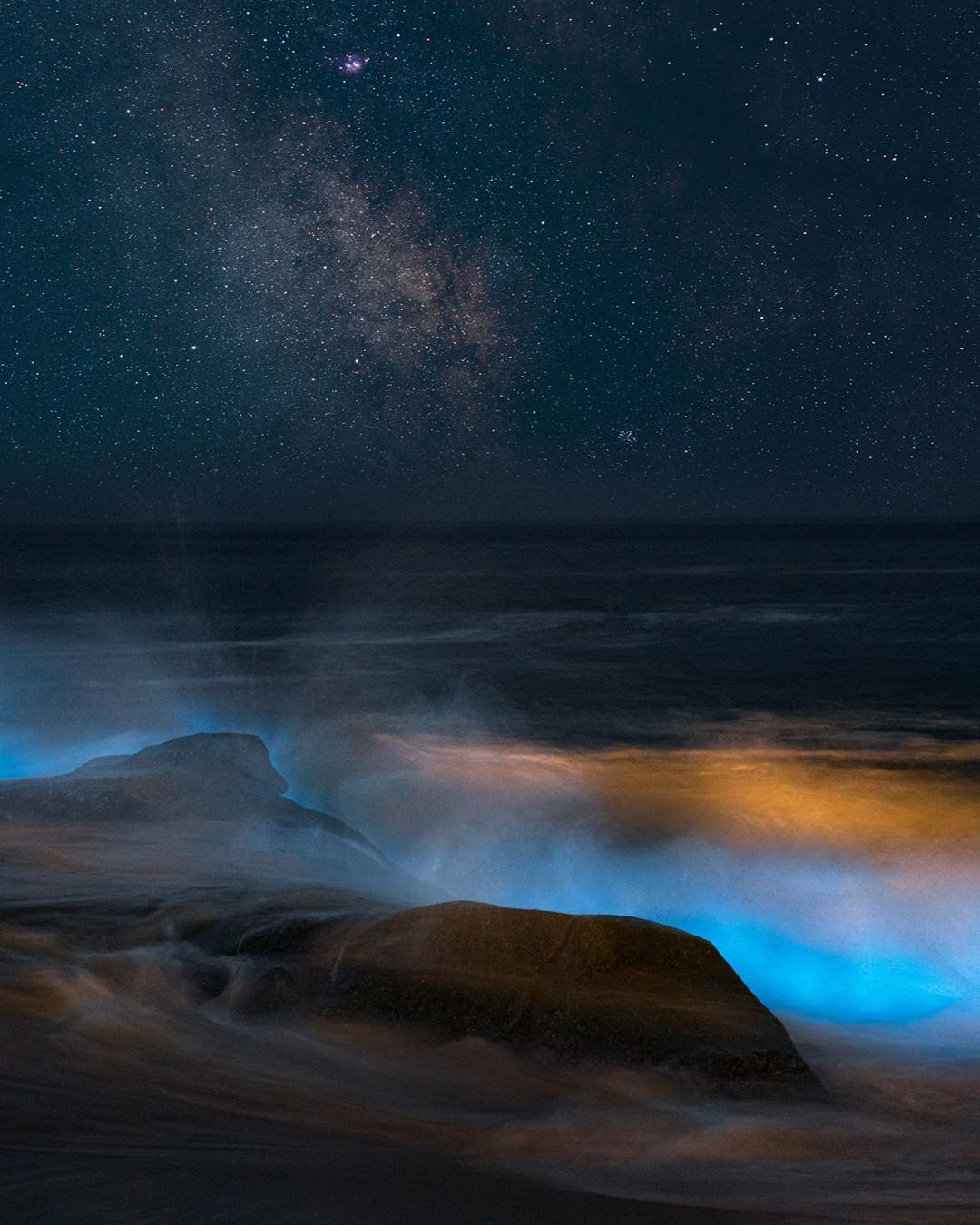 Alpha-Universe-Stan-Moniz-Milky-Way-bioluminescent-waves.jpg