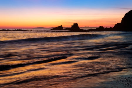 https://alphauniverseglobal.media.zestyio.com/Alpha-Universe-StanMoniz-CRESCENT-BAY-SUNSET.jpg?height=300&fit=bounds