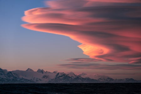 https://alphauniverseglobal.media.zestyio.com/Alpha-Universe-WIMB-2024-Renan-Ozturk-3.jpg?height=300&fit=bounds
