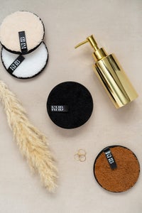 https://alphauniverseglobal.media.zestyio.com/Alpha-Universe-WIMB-Beth-Lavin-8.jpg?height=300&fit=bounds