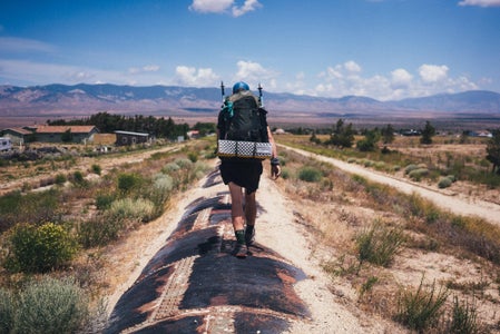 https://alphauniverseglobal.media.zestyio.com/Alpha-Universe-WIMB-Elina-Osborne-PCT_California-Desert5.jpg?height=300&fit=bounds