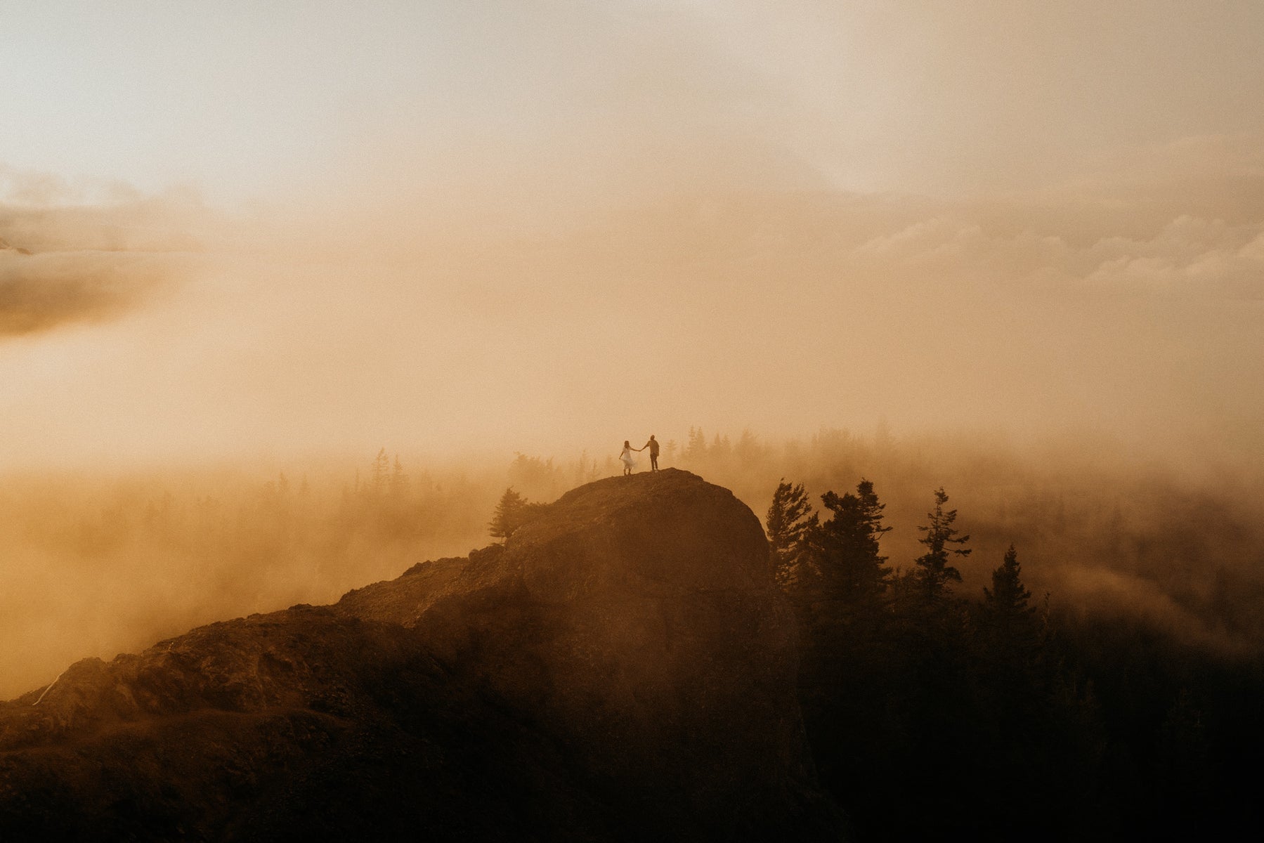 https://alphauniverseglobal.media.zestyio.com/Alpha-Universe-WIMB-HenryTieuPhotography-2.jpg?height=1200&fit=bounds