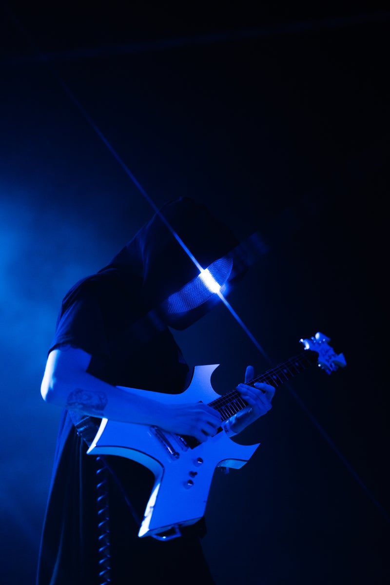 https://alphauniverseglobal.media.zestyio.com/Alpha-Universe-WIMB-Jeremy-Cohen-Concert-16.jpg?height=1200&fit=bounds