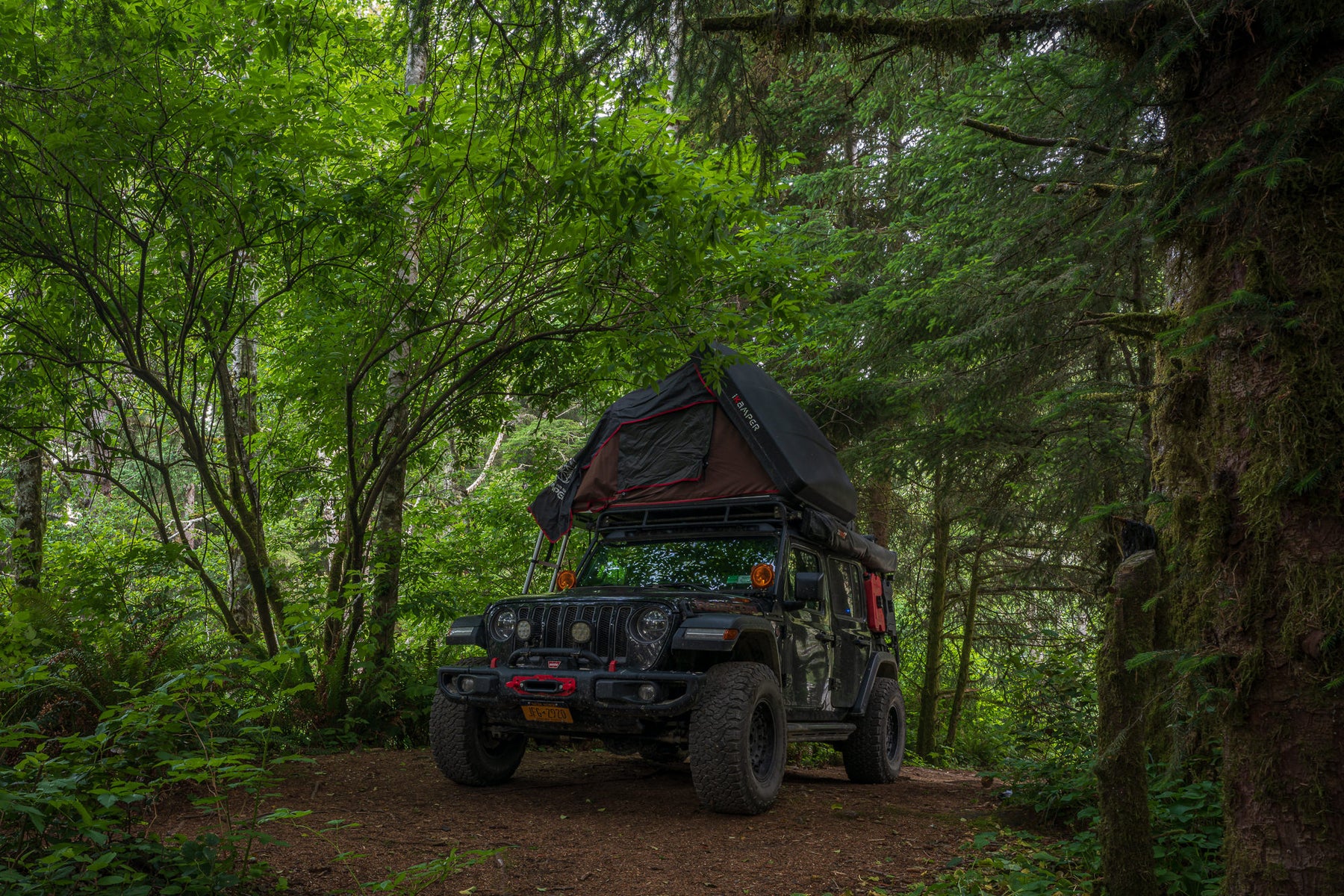 https://alphauniverseglobal.media.zestyio.com/Alpha-Universe-WIMB-Lawrence-Leyderman-jeep-1.jpg?height=1200&fit=bounds