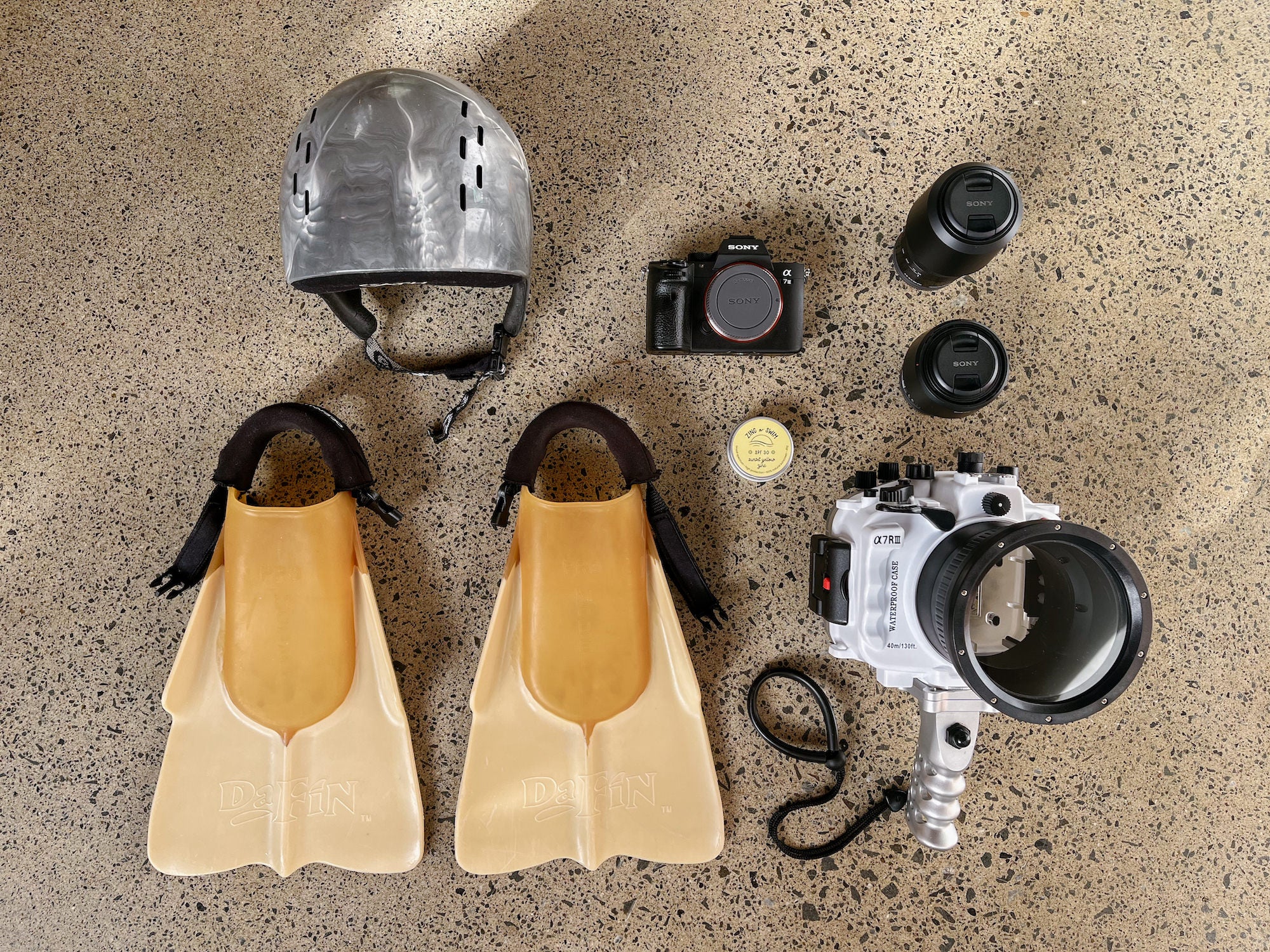 Leonie Anholts' kit for surf photographer and videography