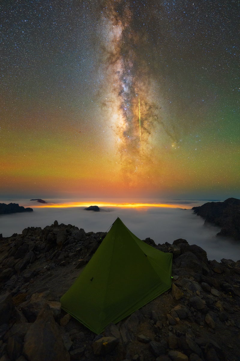 https://alphauniverseglobal.media.zestyio.com/Alpha-Universe-WIMB-Lorenzo-Ranieri-Tenti-A-BILLION-STARS-HOTEL.jpg?height=1200&fit=bounds