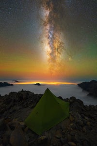 https://alphauniverseglobal.media.zestyio.com/Alpha-Universe-WIMB-Lorenzo-Ranieri-Tenti-A-BILLION-STARS-HOTEL.jpg?height=300&fit=bounds