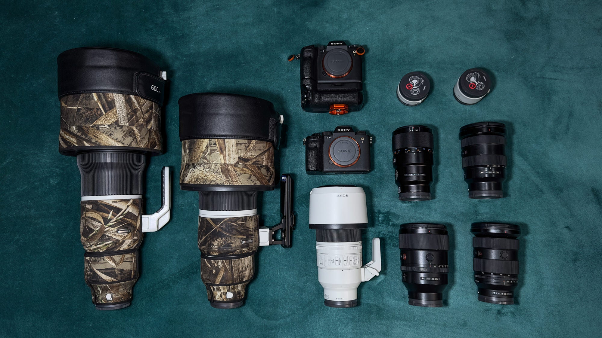 https://alphauniverseglobal.media.zestyio.com/Alpha-Universe-WIMB-Marlon-Du-Toit-Cameras-Lenses.jpg?height=1200&fit=bounds