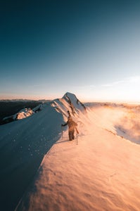 https://alphauniverseglobal.media.zestyio.com/Alpha-Universe-WIMB-Mathis-Decroux-14.jpg?height=300&fit=bounds