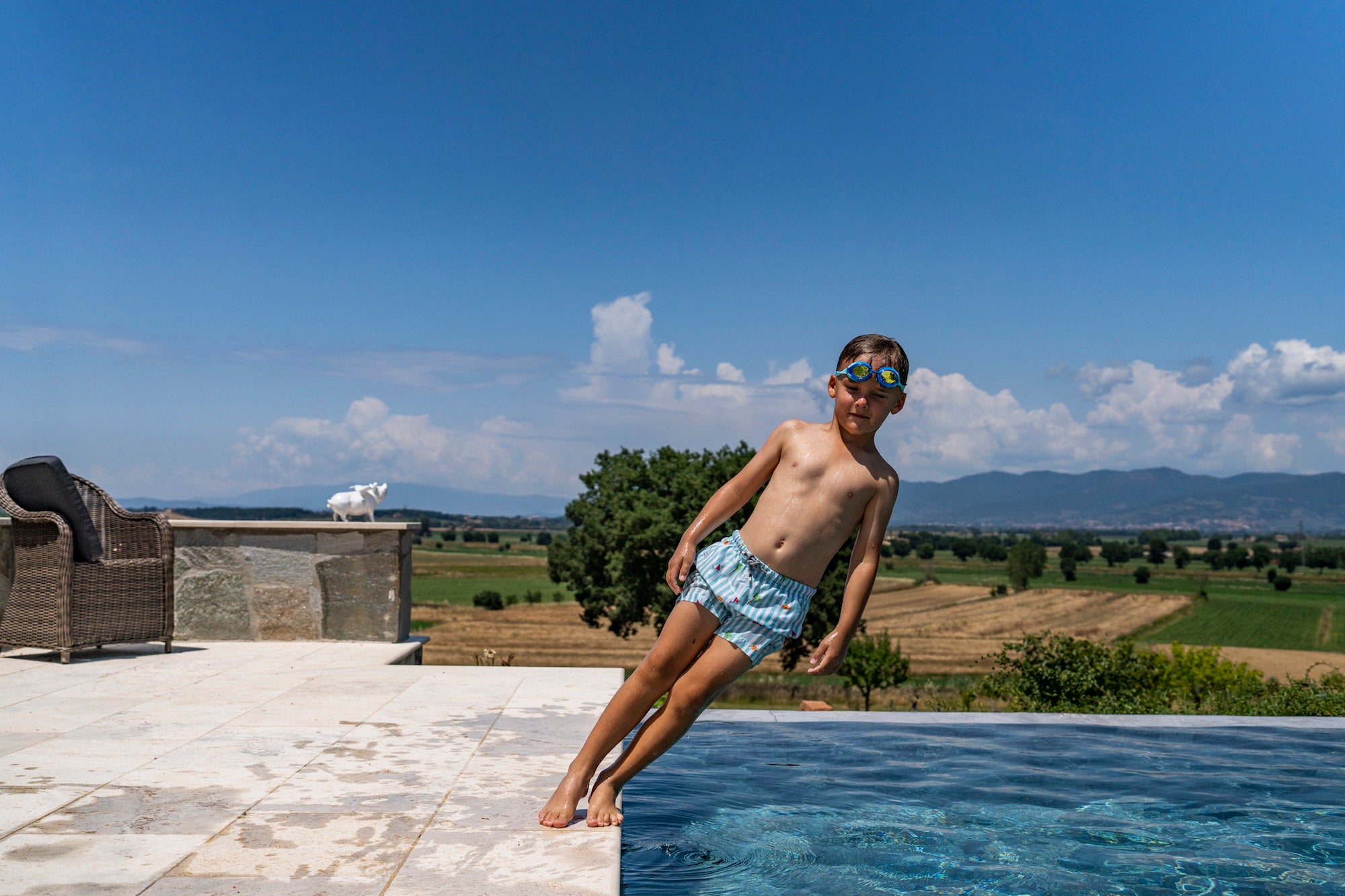 Photo by Nancy Borowick. Alpha 7R V. 35mm f/1.4 G Master. 1/8000-sec., f/4, ISO 250