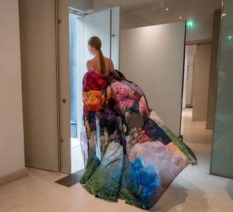 https://alphauniverseglobal.media.zestyio.com/Alpha-Universe-WIMB-Nino-Rakichevich-Fashion-2024-8.jpg?height=300&fit=bounds
