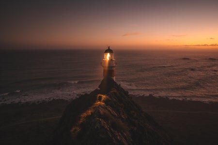 https://alphauniverseglobal.media.zestyio.com/Alpha-Universe-WIMB-Scott-Howes-Cape-Palliser-Lighthouse.jpg?height=300&fit=bounds
