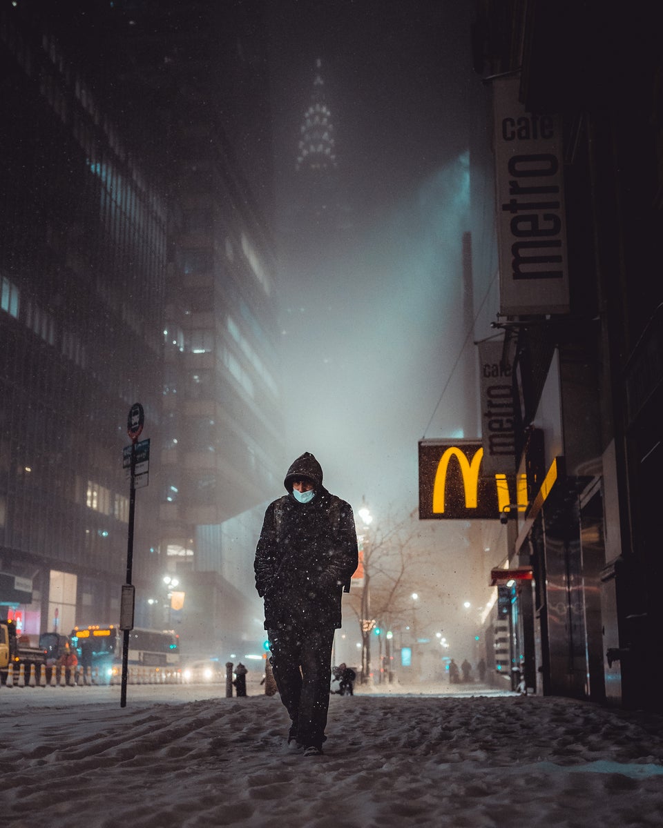 https://alphauniverseglobal.media.zestyio.com/Alpha-Universe-WIMB-Street-Quentin-Mui-1.jpg?height=1200&fit=bounds