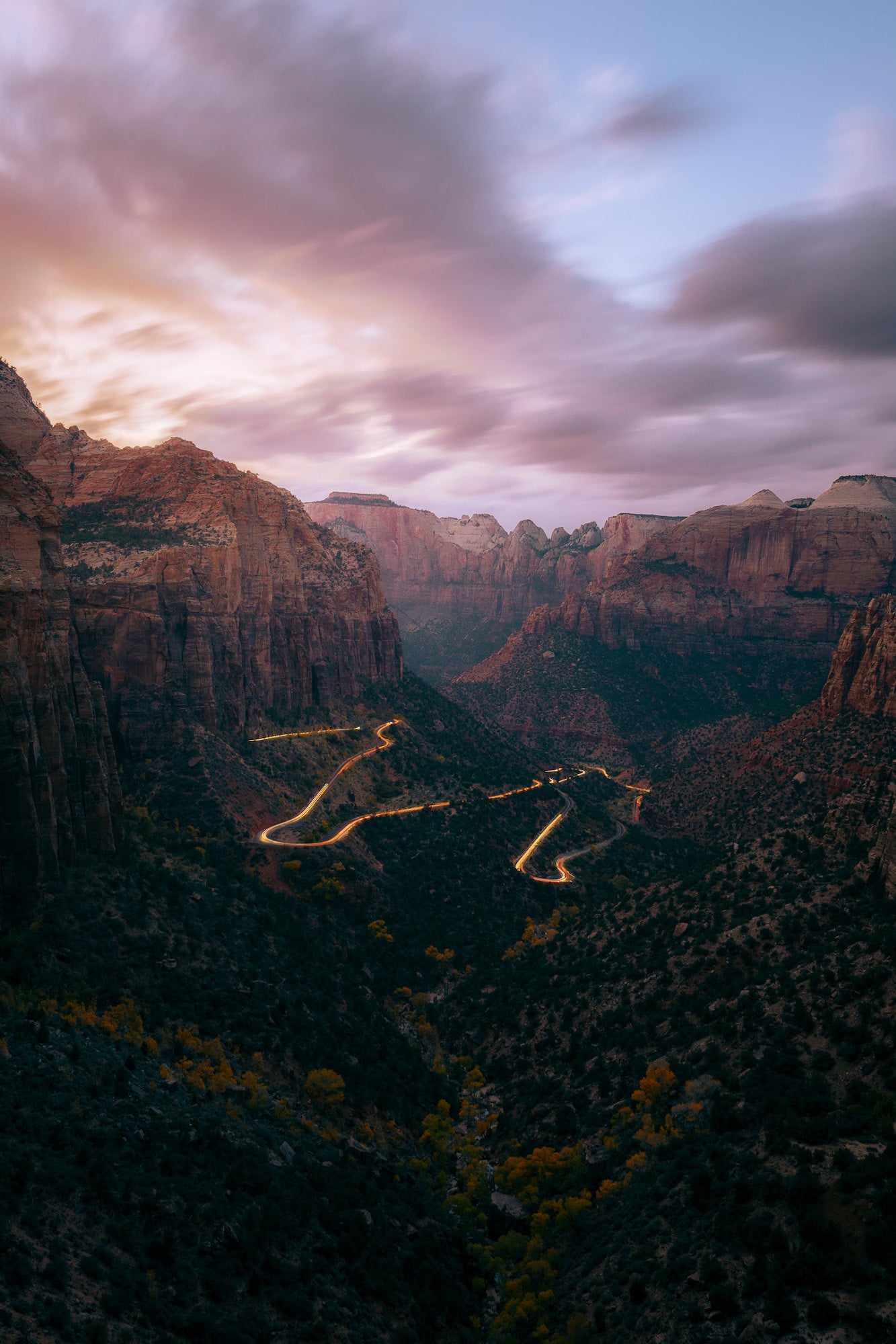 Photo by Violet Nova. Sony Alpha 7R V. Sony 16-35mm f/2.8 G Master II. 30-sec., f/3.2, ISO 200