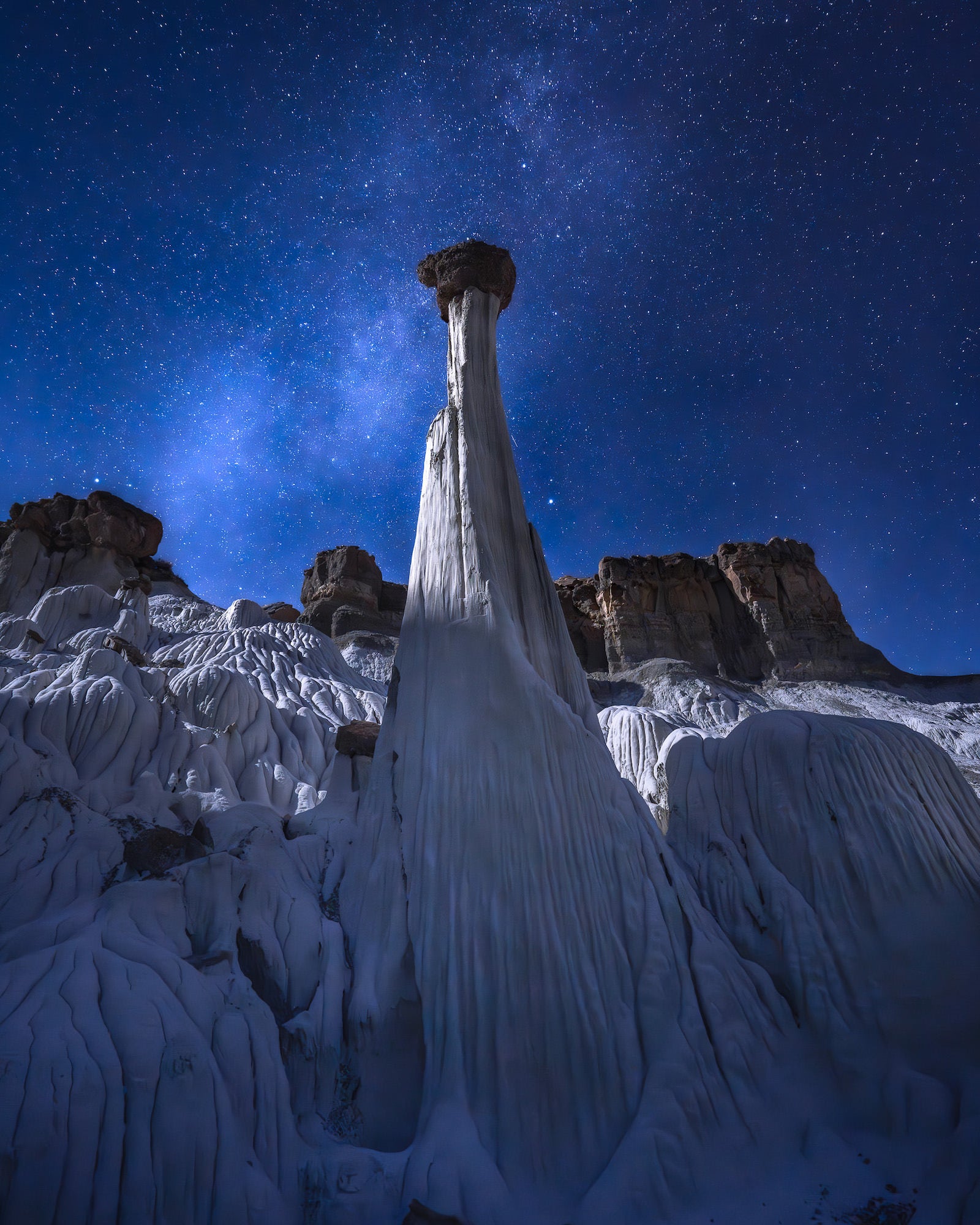 Photo by Violet Nova. Sony Alpha 7R V. Sony 16-35mm f/2.8 G Master II. 5-sec., f/2.8, ISO 3200