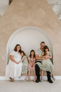 https://alphauniverseglobal.media.zestyio.com/Alpha-Universe-Wedding-Short-Gary-Kim-Evans-10.jpg?height=300&fit=bounds