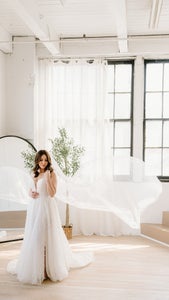 https://alphauniverseglobal.media.zestyio.com/Alpha-Universe-Wedding-Short-Gary-Kim-Evans-4.jpg?height=300&fit=bounds