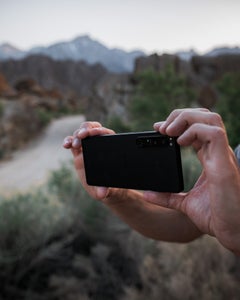 https://alphauniverseglobal.media.zestyio.com/Alpha-Universe-Xperia-1-IV-Tiffany-Nguyen-14.jpg?height=300&fit=bounds