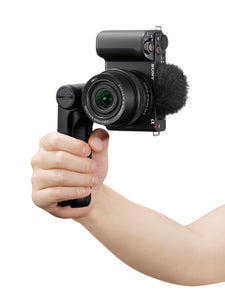 https://alphauniverseglobal.media.zestyio.com/Alpha-Universe-ZV-E10-II_SEL16502_GPVPT2BT_vertical_black.jpg?height=300&fit=bounds