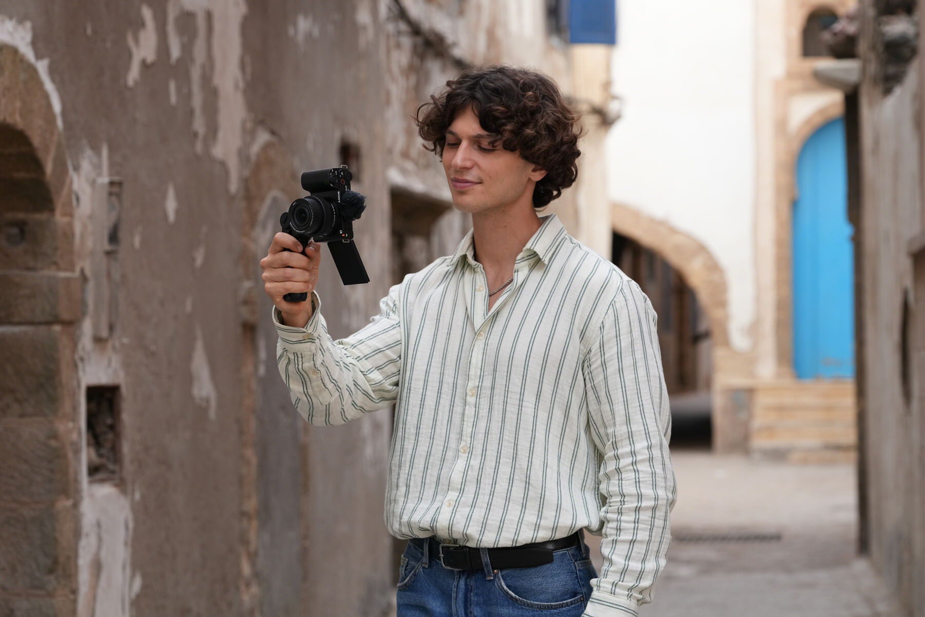 Alpha-Universe-ZV-E10-II_Situation_image_DSC07943_b.jpg Alpha-Universe-ZV-E10-II_Situation_image_DSC07943_b.jpg